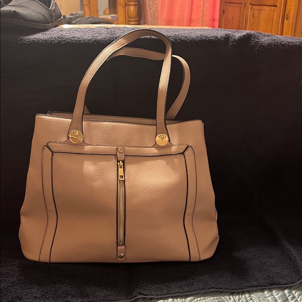 BRAND NEW PURSE